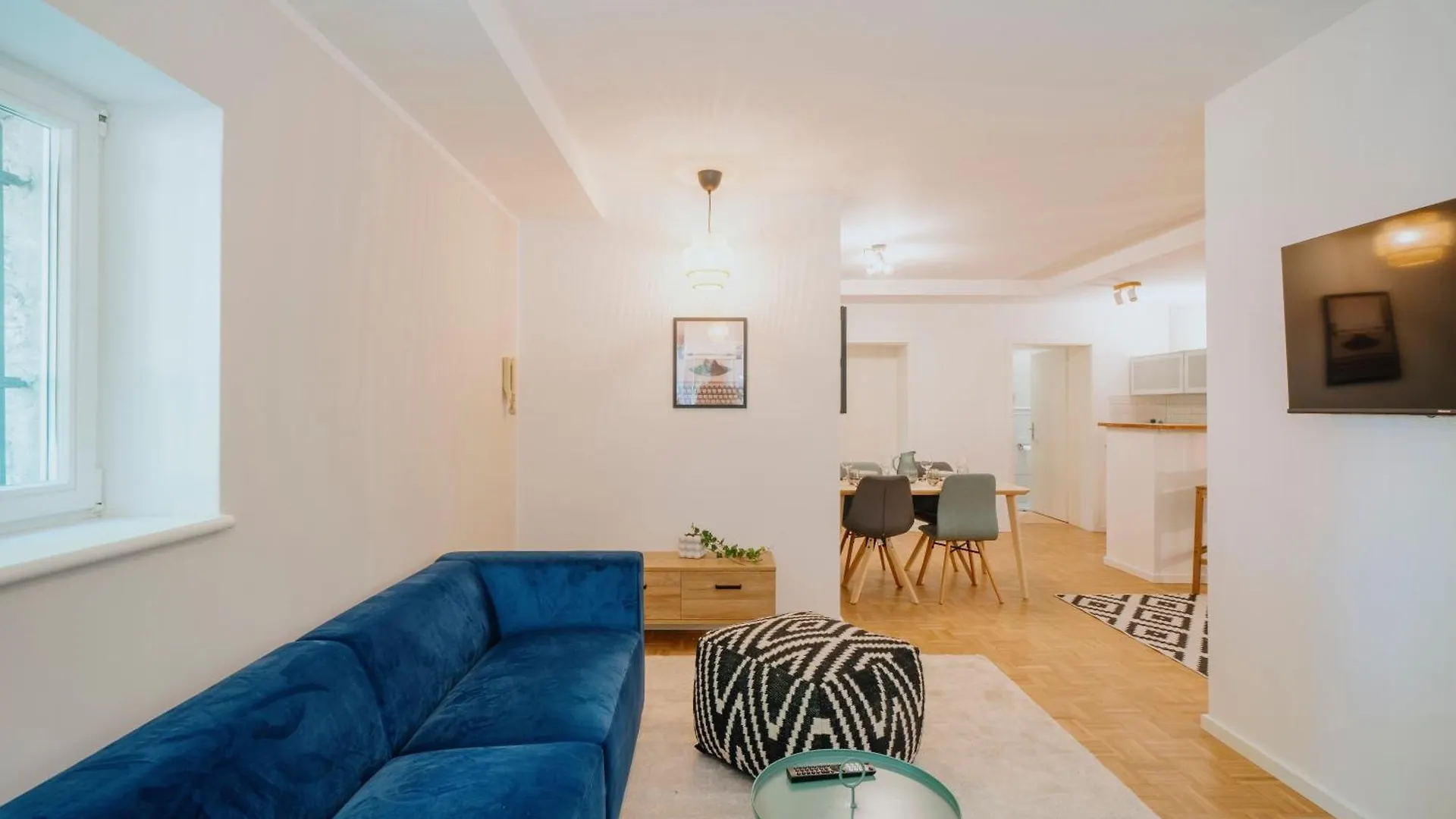 Parklounge Apartment In Historic Villa Berlin