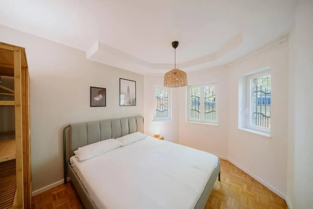 Parklounge Apartment In Historic Villa 柏林